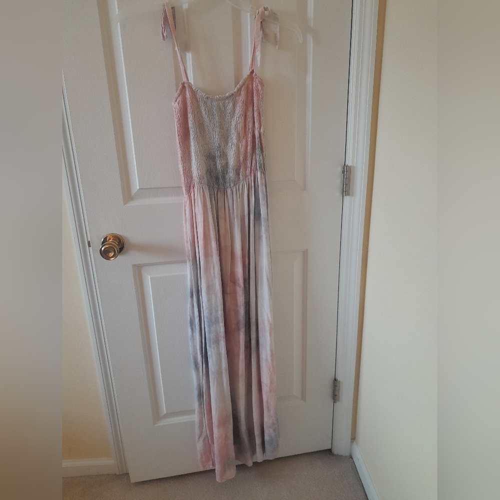 comfortable kiwi and punch brand ( pastel tie dye)  dress size L